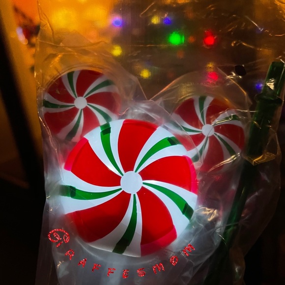Disney Christmas Peppermint Mickey Topper Straw. - Picture 1 of 3